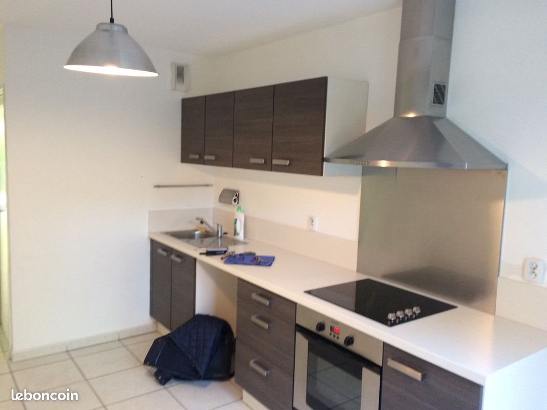 Appartement à louer, 100m², Saint-Genis-Laval