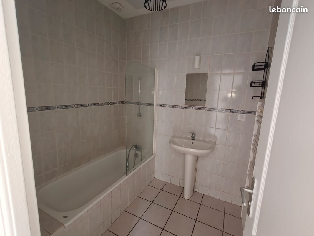 Appartement à louer, 80m², Saint-Genest-Lerpt