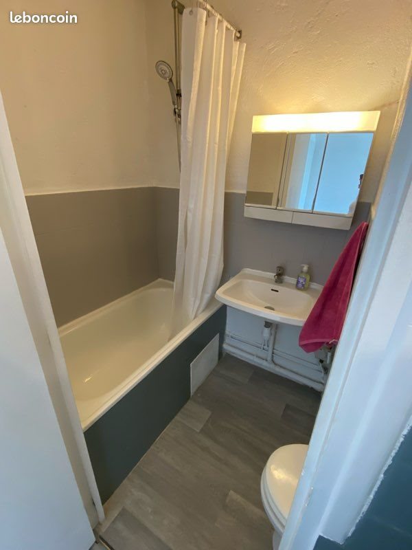 Appartement à louer, 28m², Nîmes