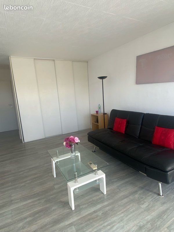 Appartement à louer, 28m², Nîmes