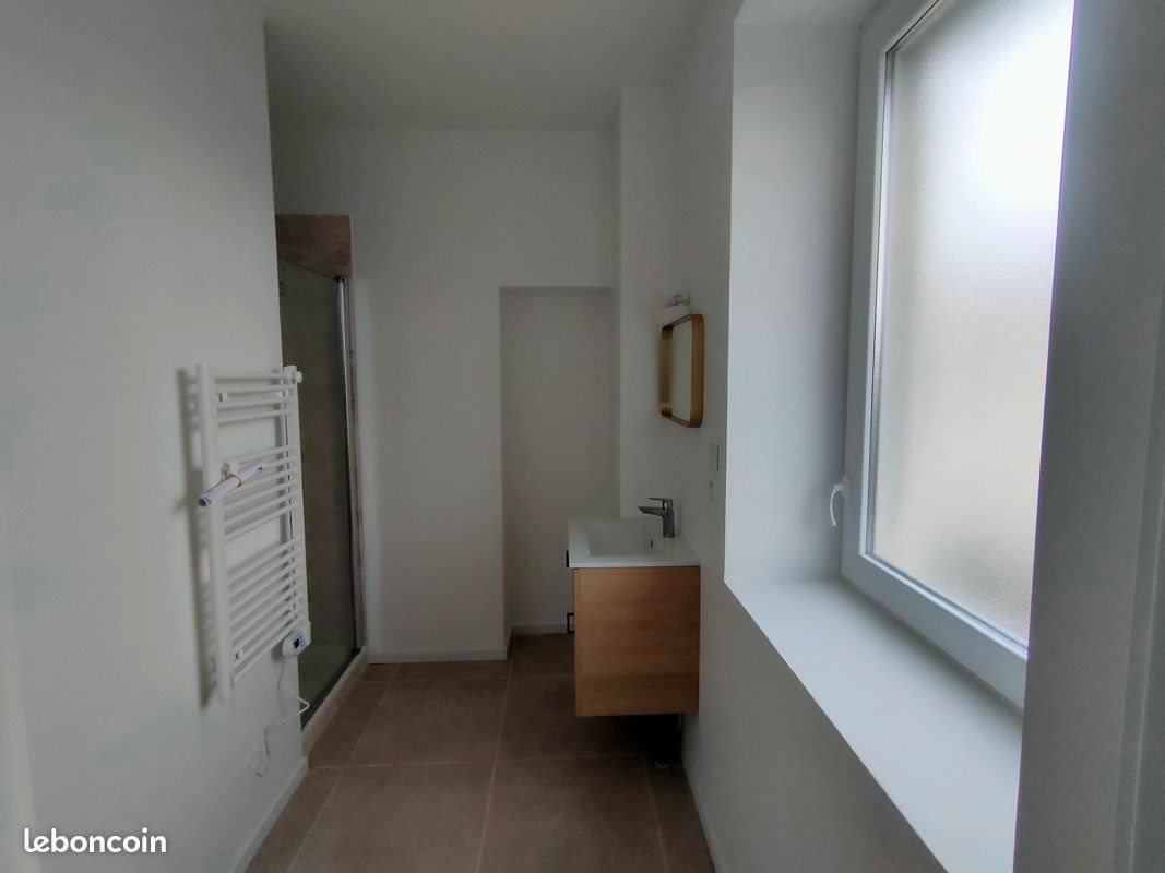 Appartement à louer, 41m², Sathonay-Village