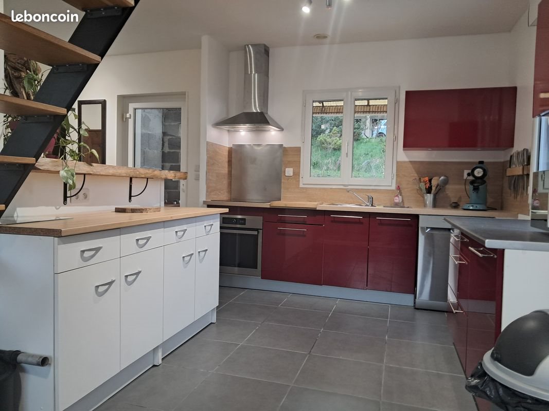 Maison à louer, 90m², Polignac