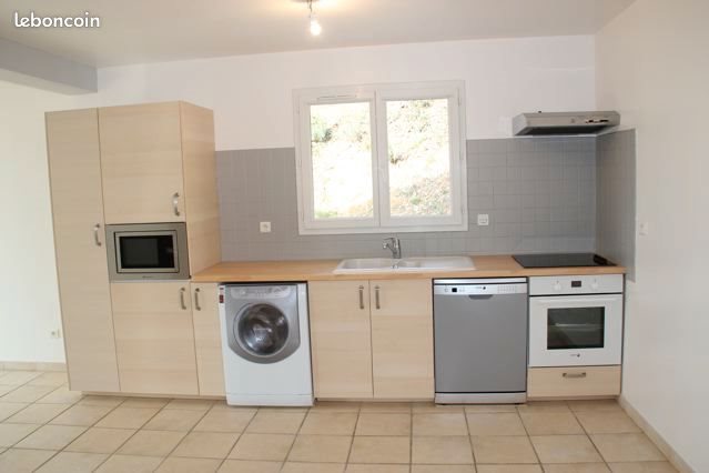 Maison à louer, 95m², Saint-Martin-d'Ardèche