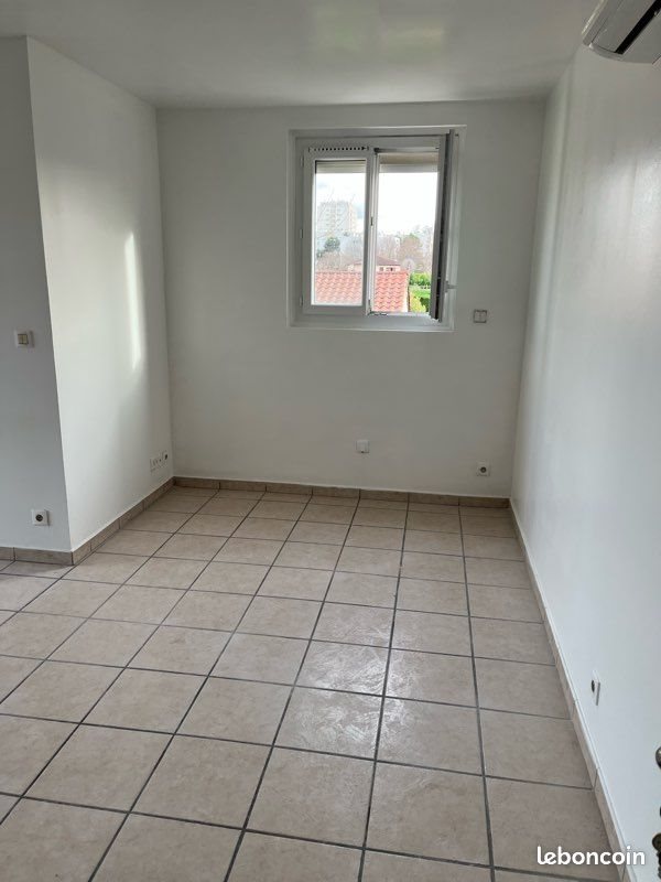 Appartement à louer, 25m², Saint-Fons