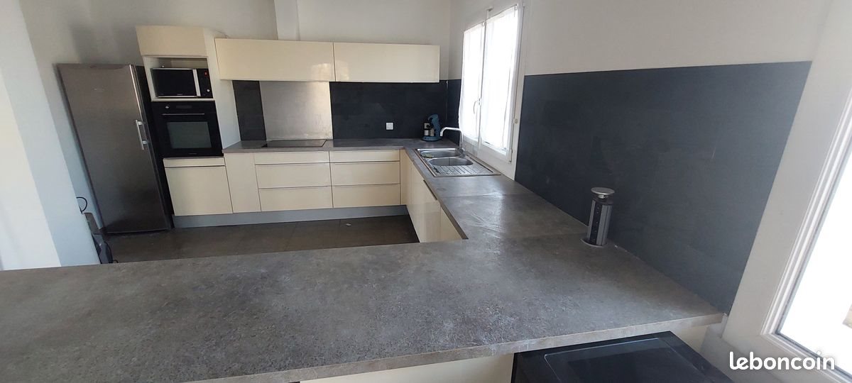 Maison à louer, 111m², Seilh