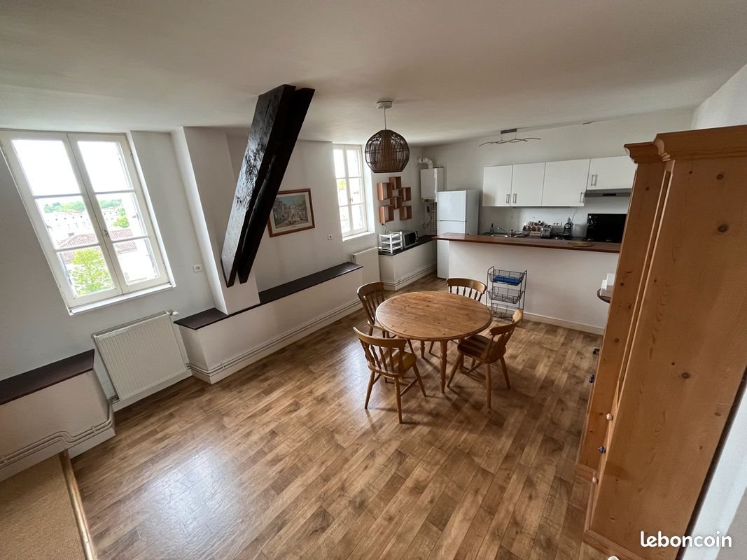 Appartement à louer, 95m², Cognac