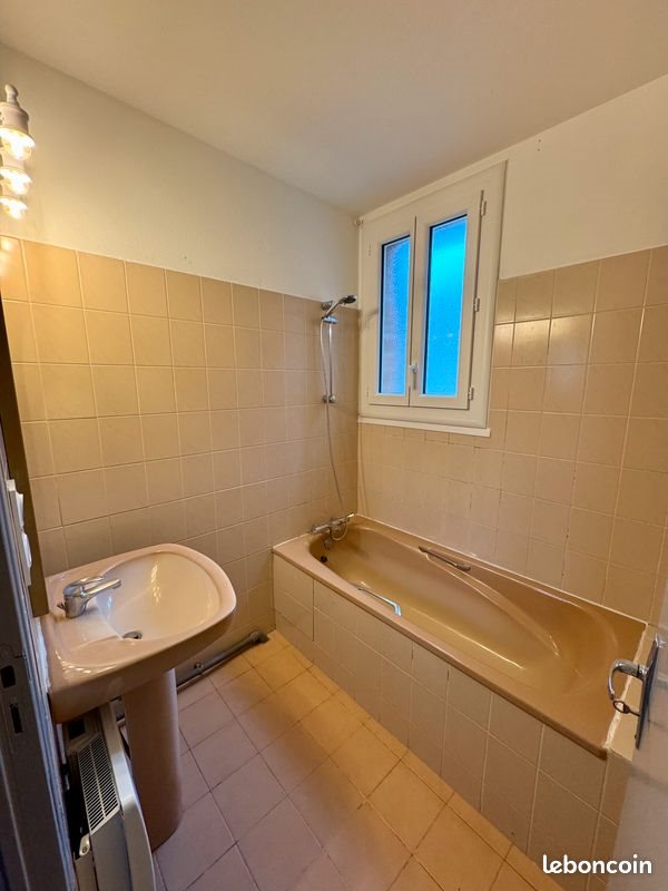 Appartement à louer, 42m², Moissac