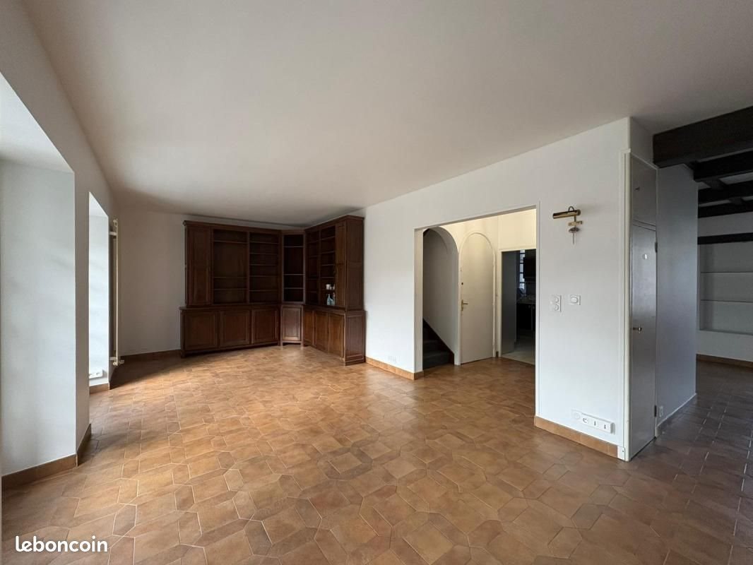 Appartement à louer, 138m², Mende
