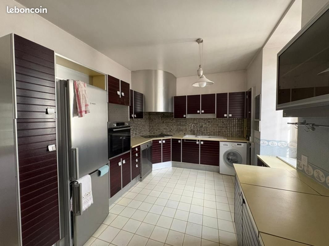 Appartement à louer, 138m², Mende