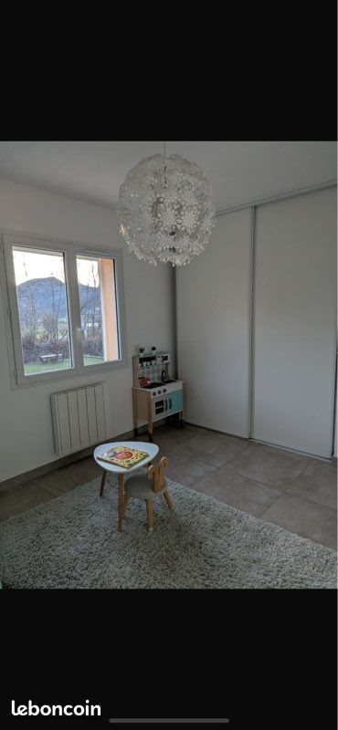 Maison à louer, 80m², Marcoux