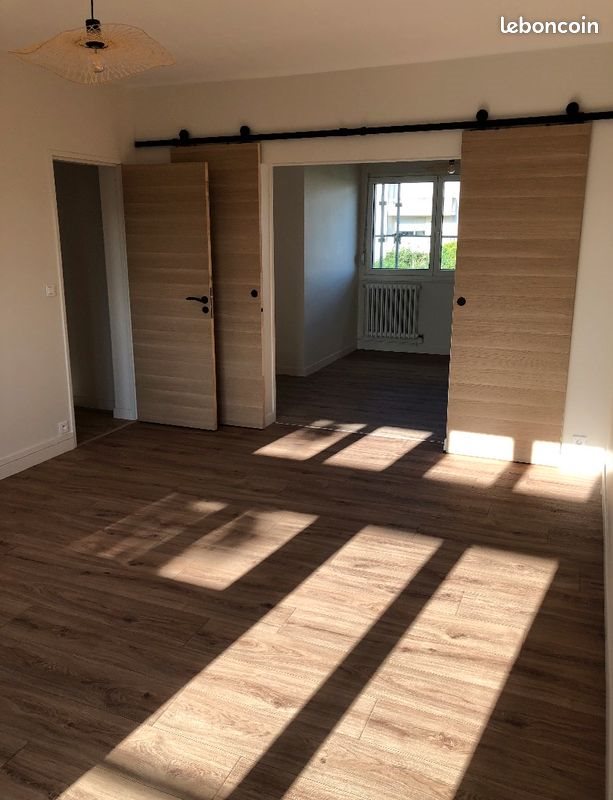 Appartement à louer, 79m², Neuves-Maisons