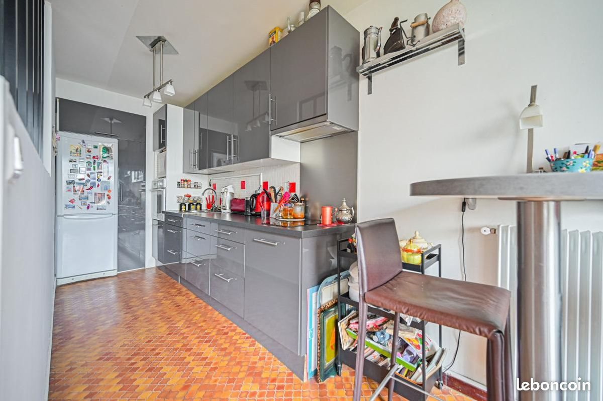 Appartement à vendre, 68m², Paris 20ème