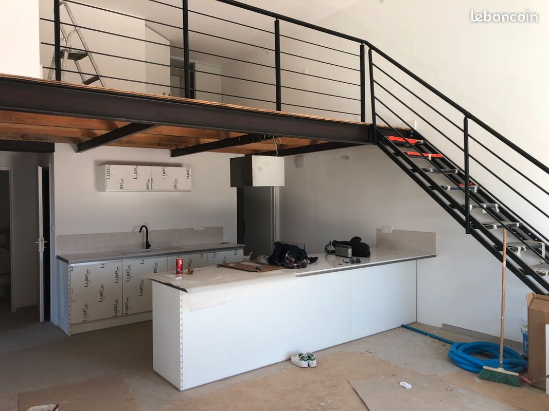 Maison à louer, 121m², Valaurie