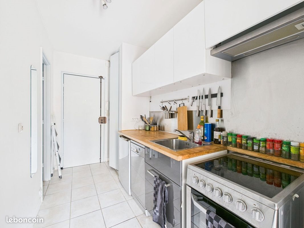 Appartement à louer, 32m², Paris 20ème