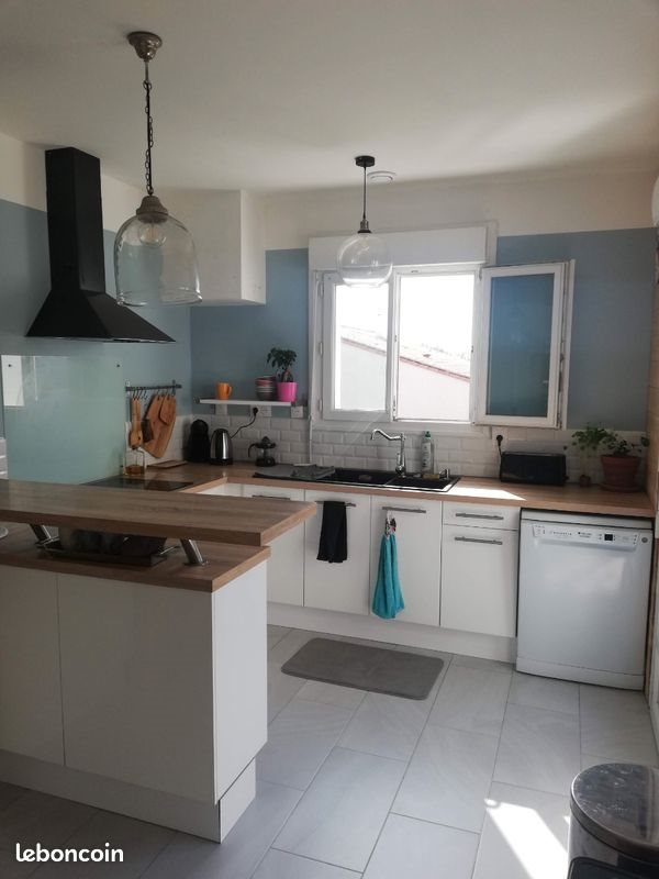 Maison à louer, 150m², Semussac