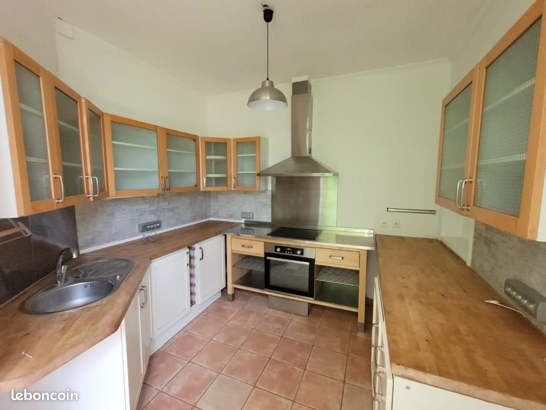 Maison à louer, 173m², Saint-Saulve