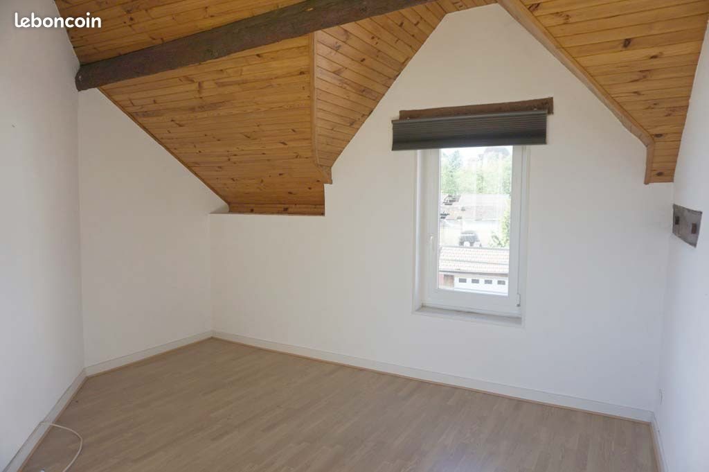 Appartement à louer, 110m², Charolles