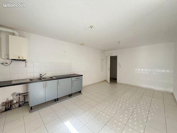 Appartement à vendre, 390m², Saint-Sulpice-et-Cameyrac