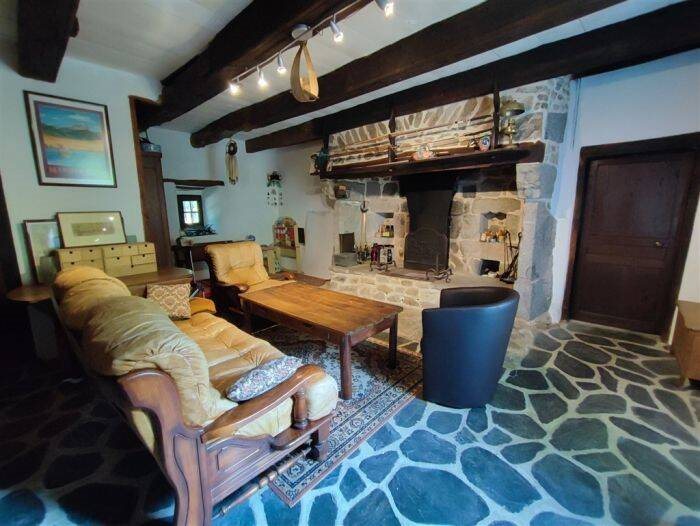 Maison à vendre, 141m², Laroche-près-Feyt