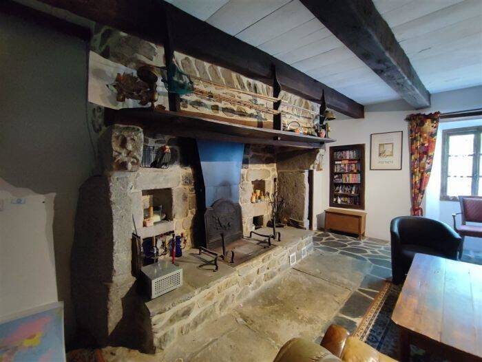 Maison à vendre, 141m², Laroche-près-Feyt