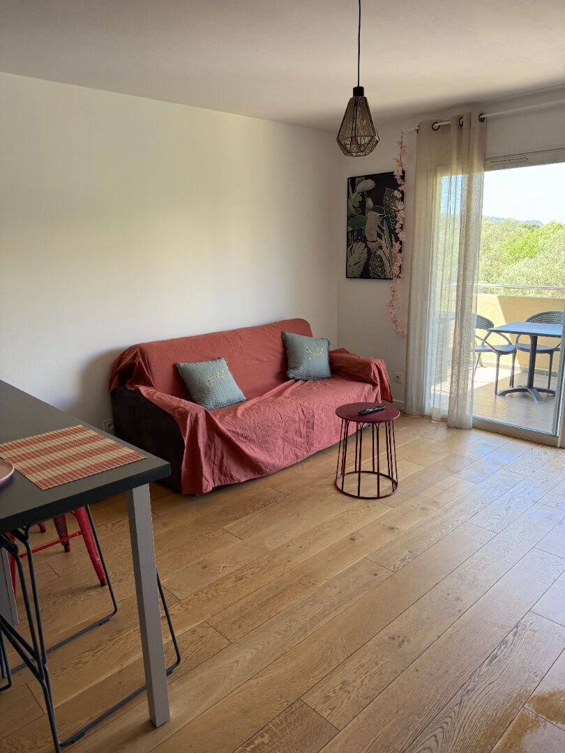 Appartement à louer, 46m², Porto-Vecchio