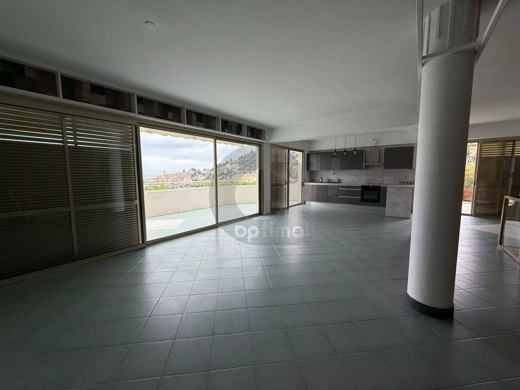 Appartement à louer, 160m², Menton