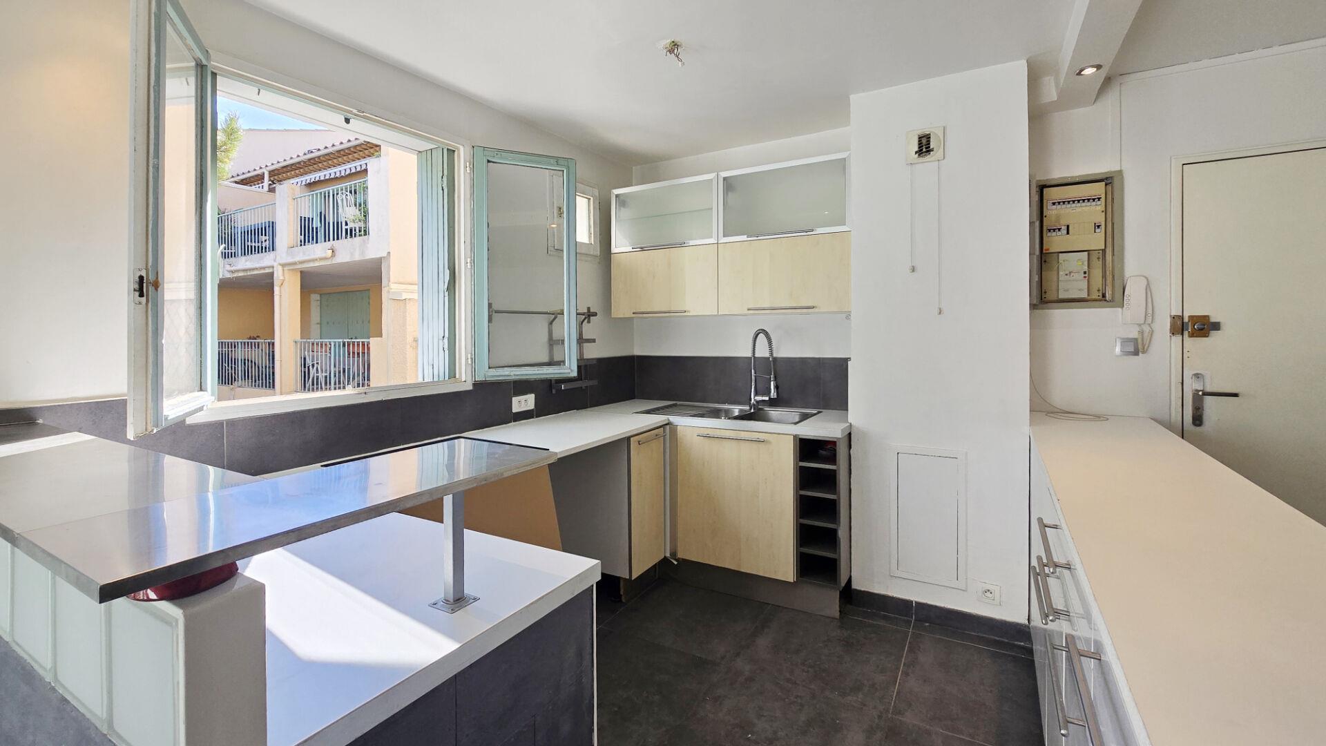 Appartement à vendre, 74m², Le Tholonet