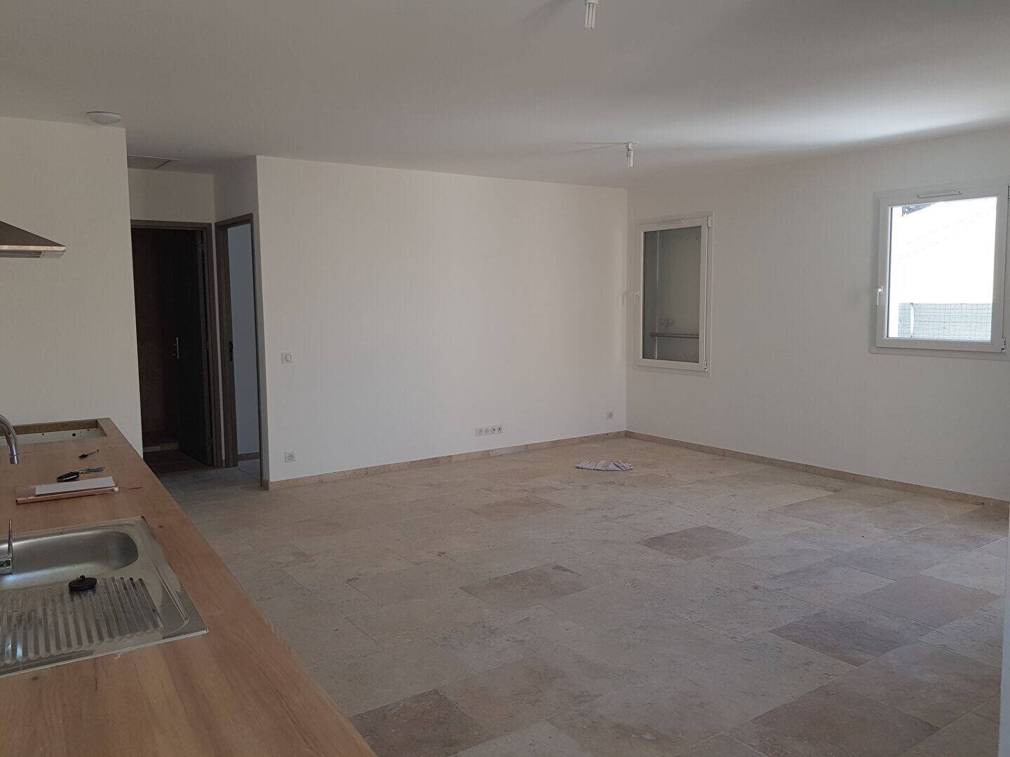 Appartement à louer, 50m², Trets