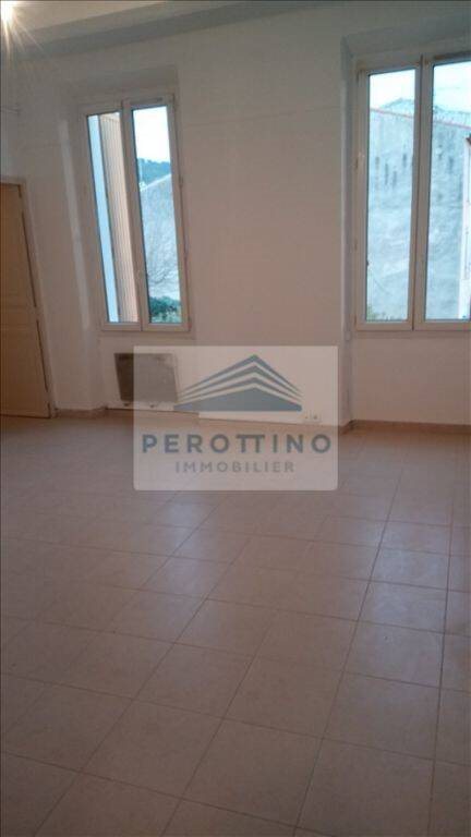 Appartement à louer, 75m², Saint-Zacharie