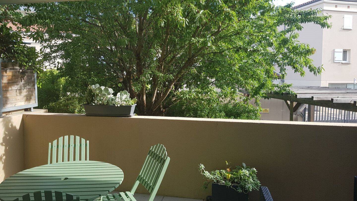 Appartement à louer, 60m², Saint-Zacharie