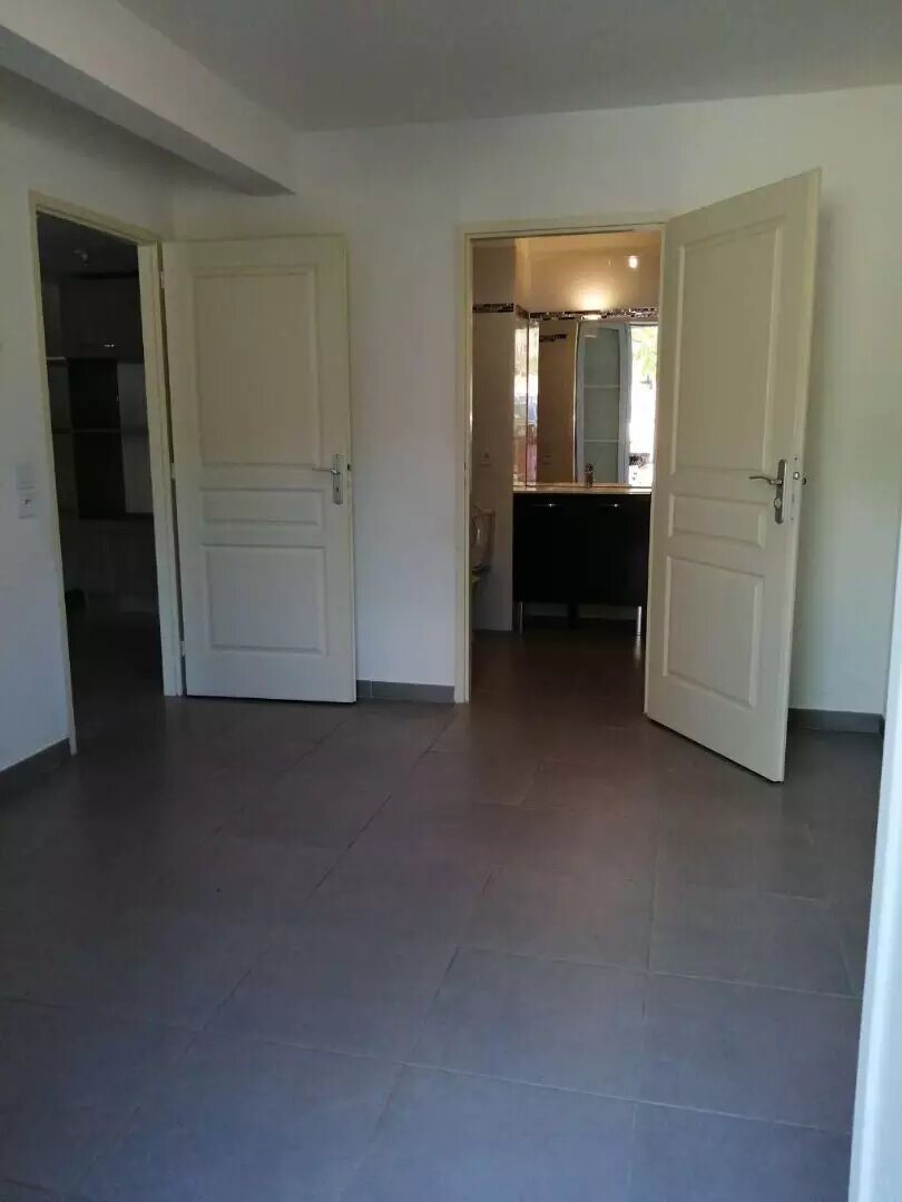 Appartement à louer, 44m², Châteauneuf-le-Rouge