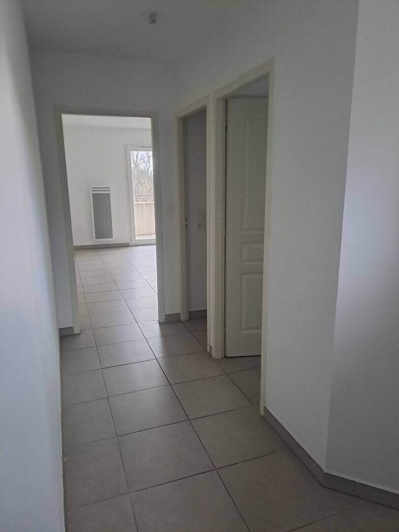 Appartement à louer, 62m², Gémenos