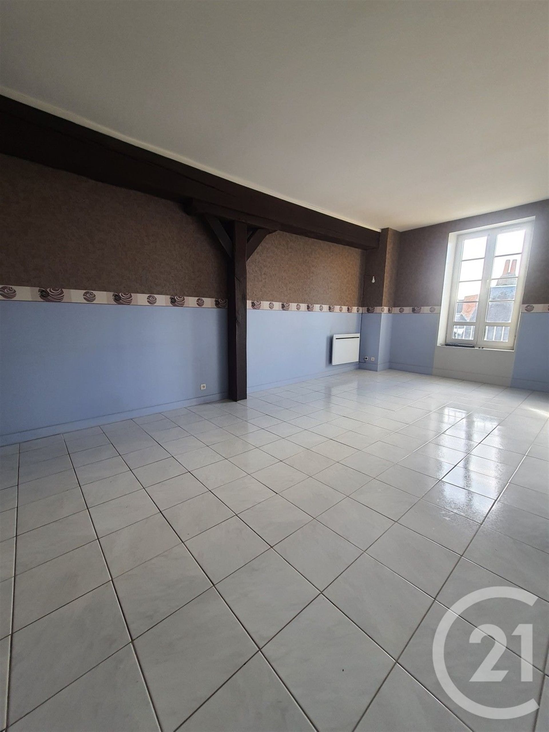 Appartement à louer, 78m², Châteaudun