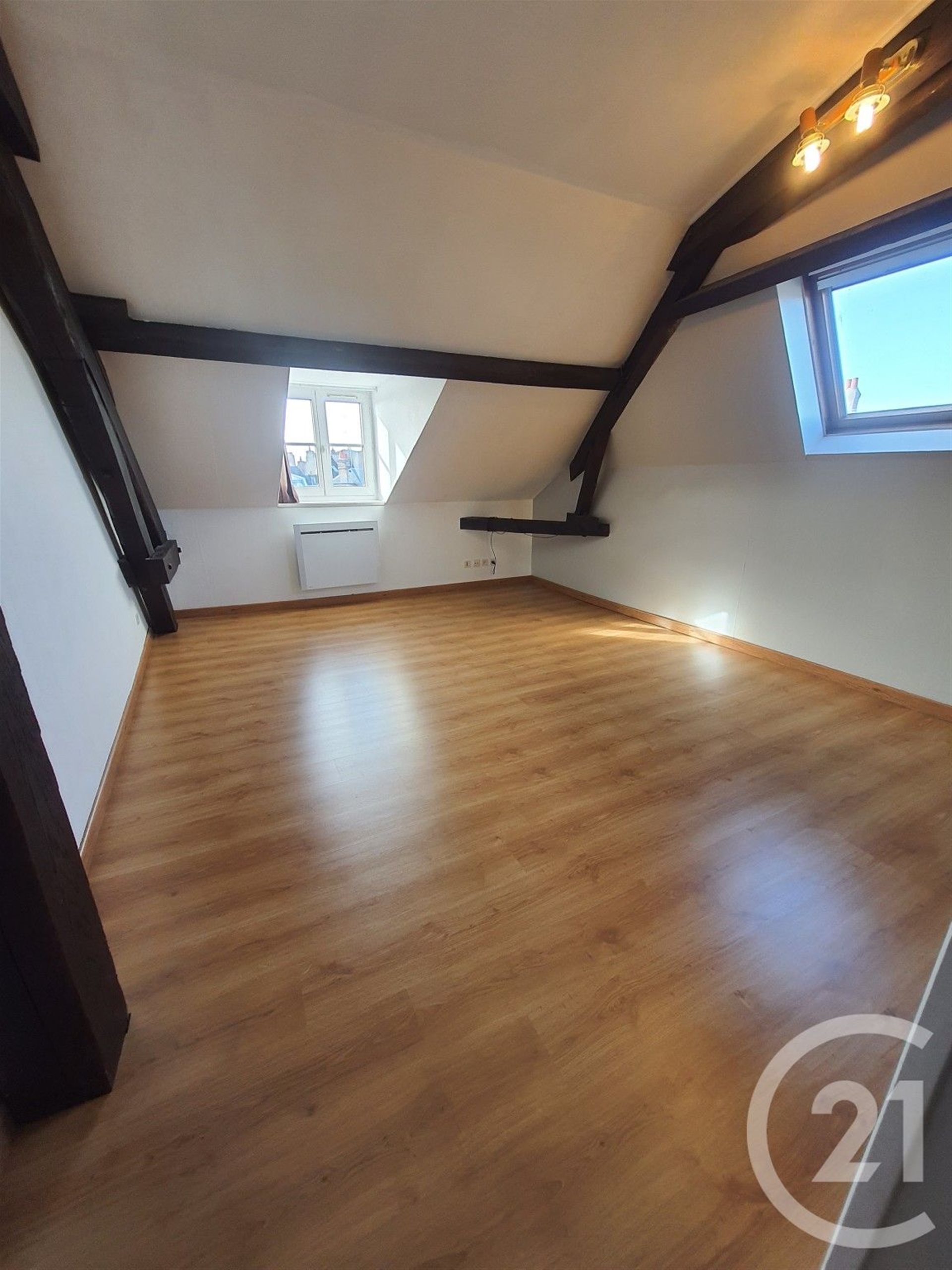 Appartement à louer, 78m², Châteaudun