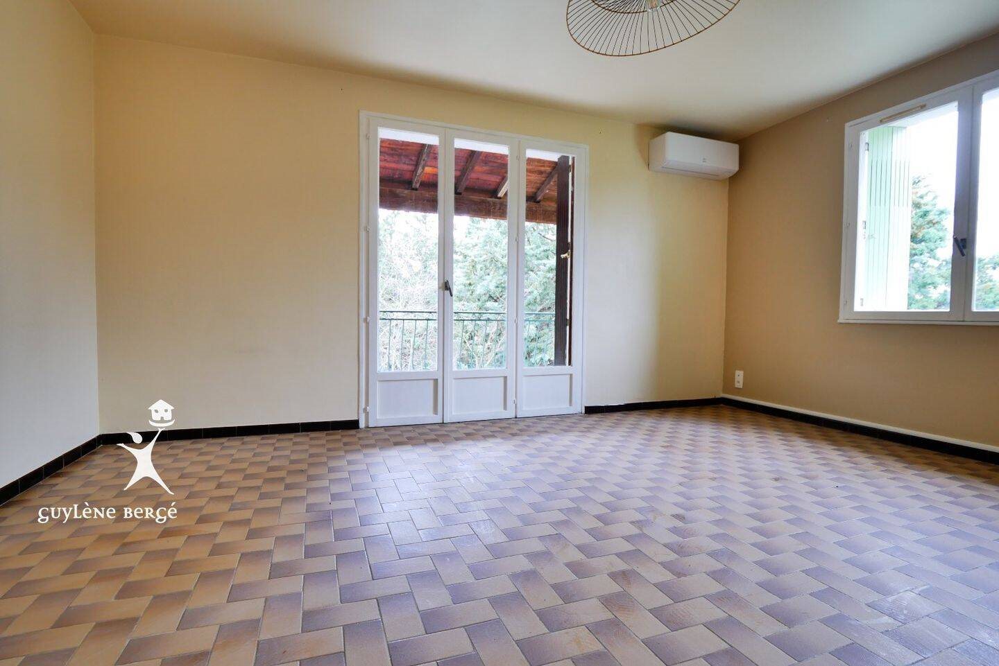 Appartement à louer, 94m², Junas