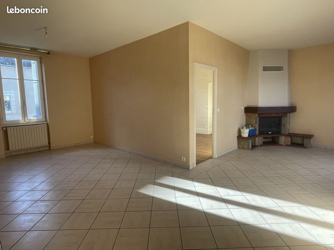 Maison à louer, 141m², Ormes