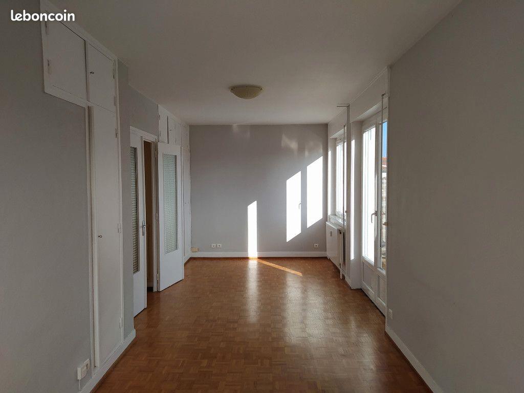 Appartement à louer, 45m², Clermont-Ferrand