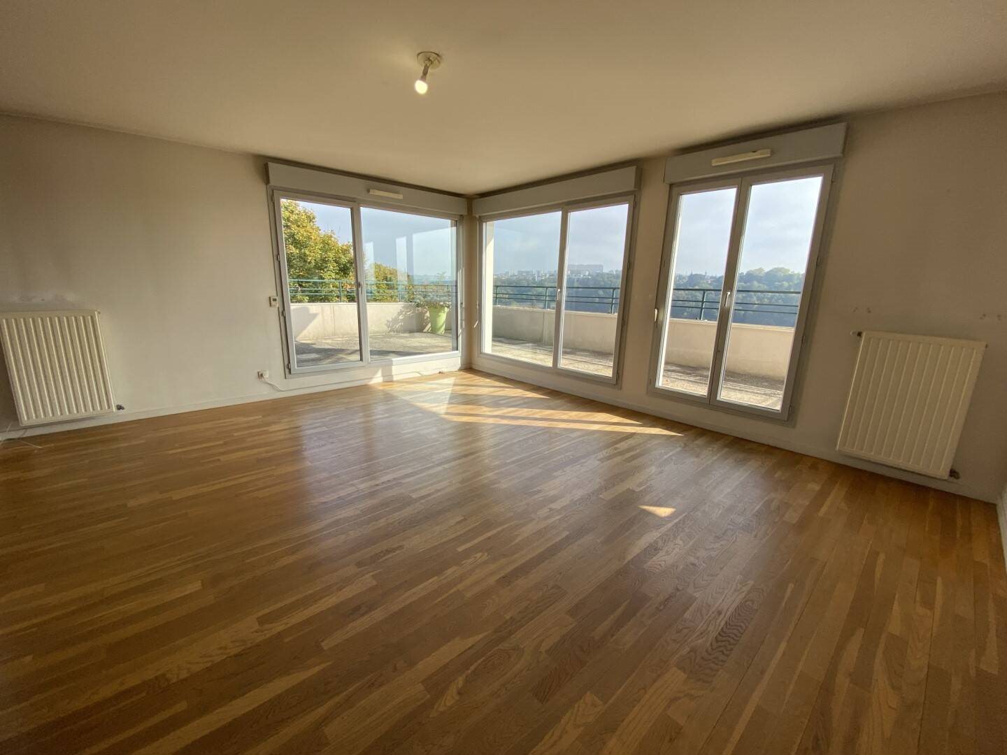 Appartement à louer, 74m², Lyon 9ème