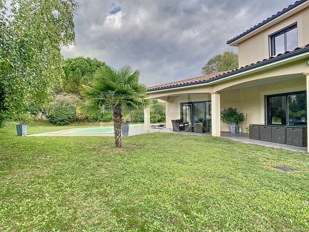 Maison à louer, 177m², Saint-Cyr-au-Mont-d'Or