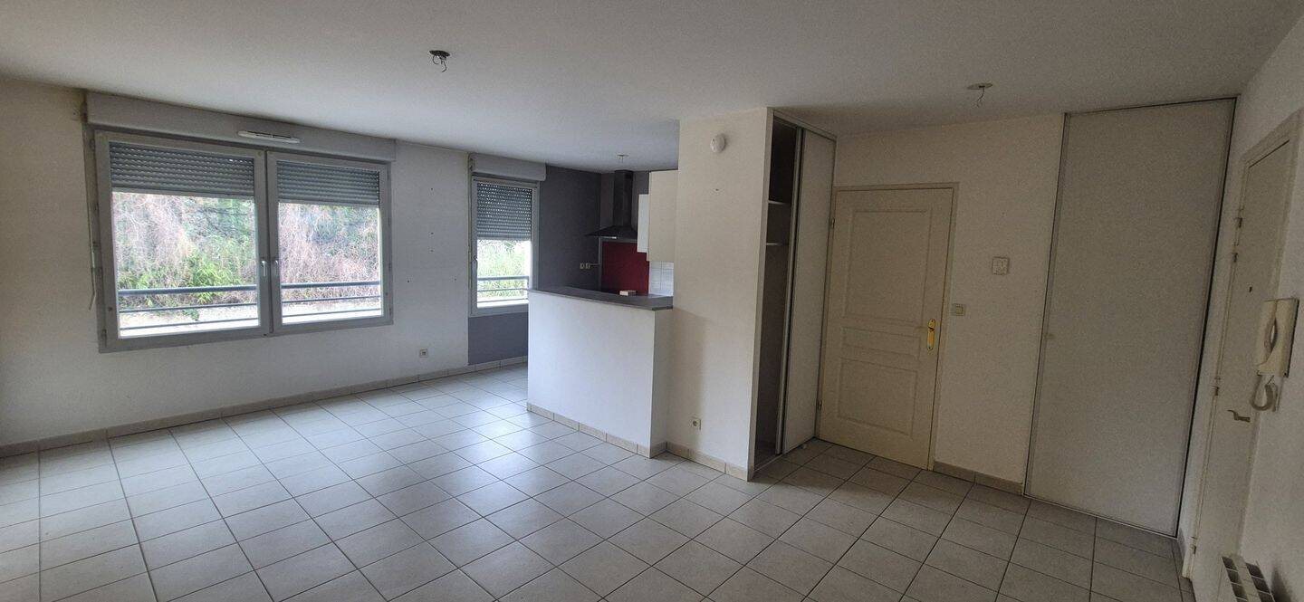 Appartement à louer, 46m², Solaize