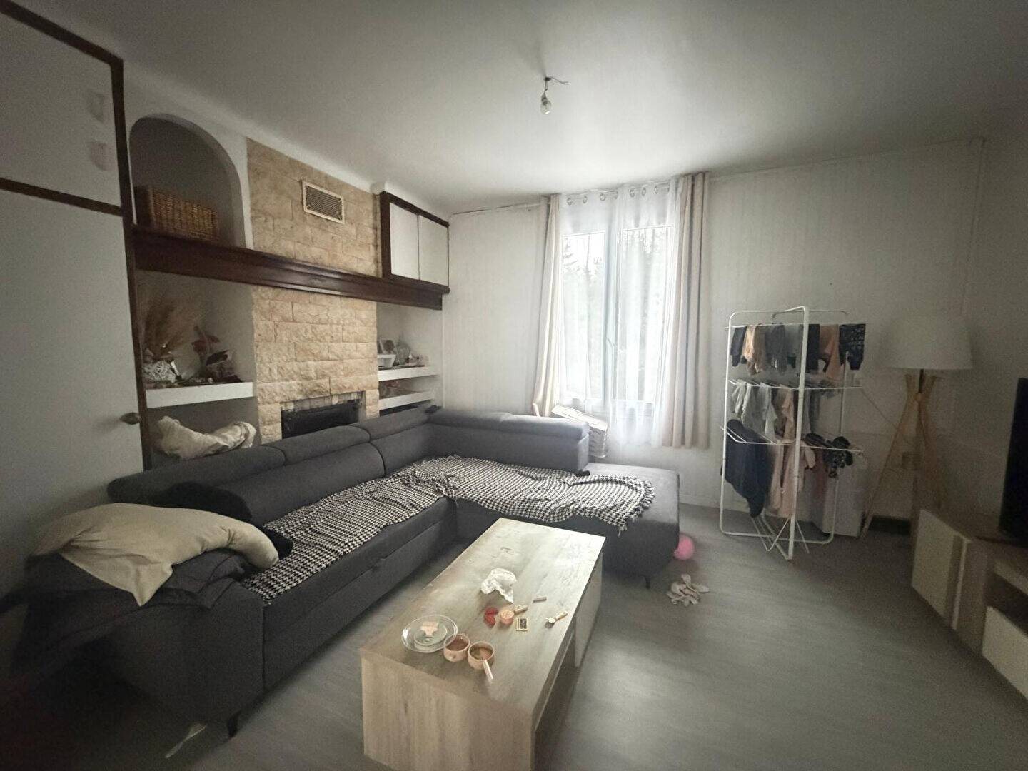 Appartement à louer, 86m², Althen-des-Paluds