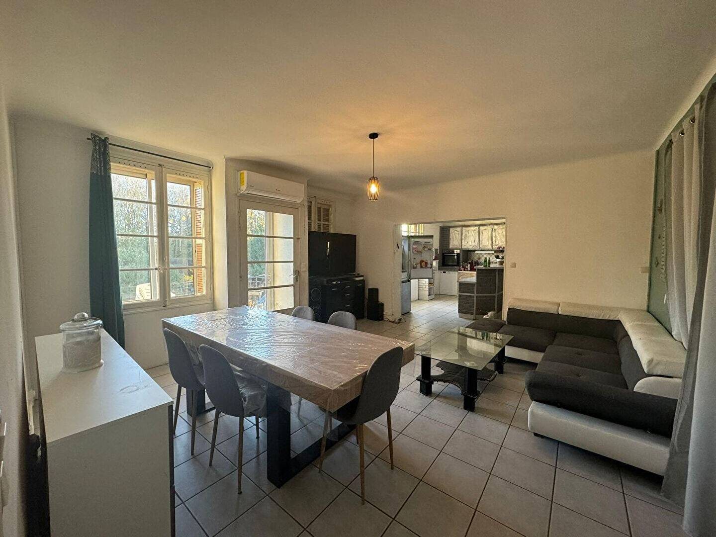 Appartement à louer, 86m², Althen-des-Paluds