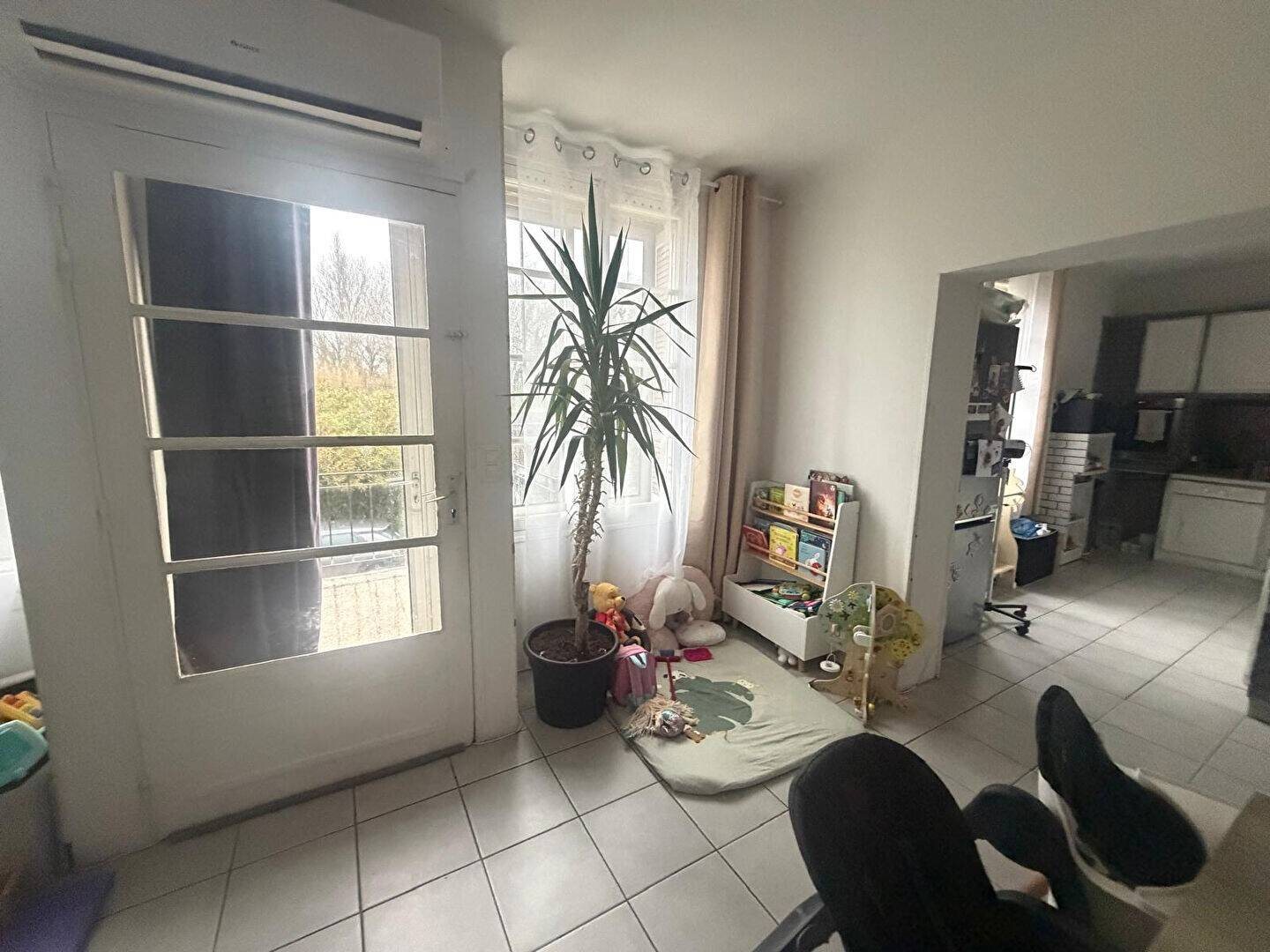 Appartement à louer, 86m², Althen-des-Paluds