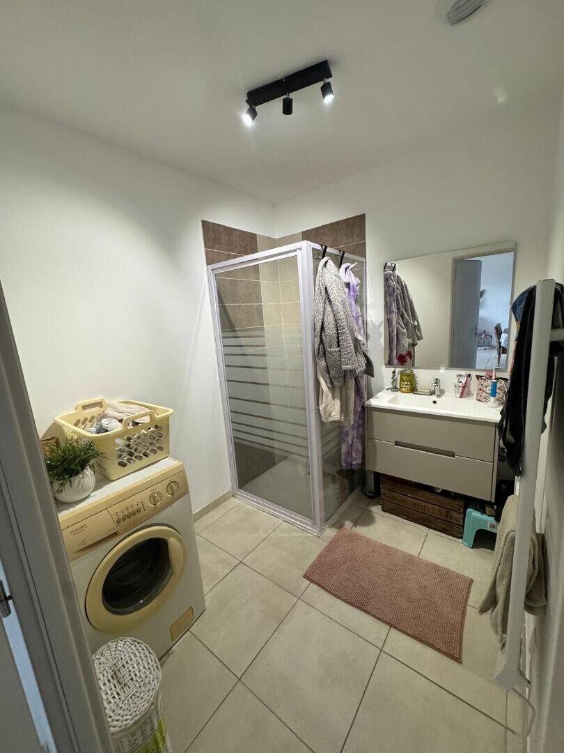 Appartement à louer, 60m², Althen-des-Paluds