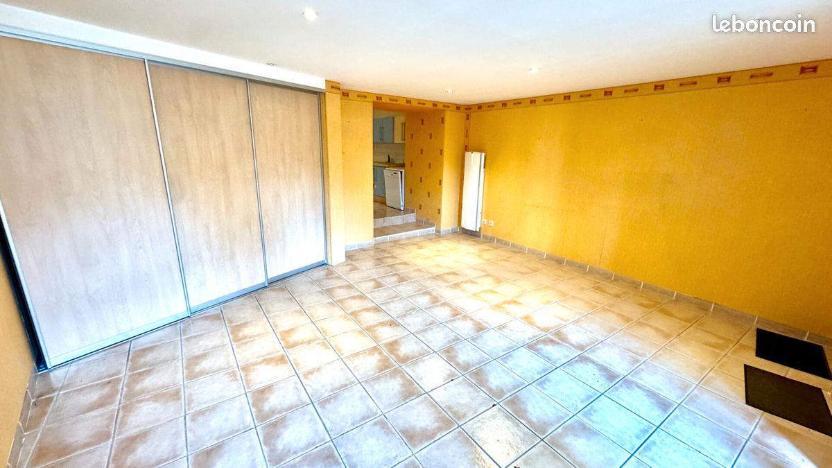 Appartement à vendre, 66m², Entraigues-sur-la-Sorgue