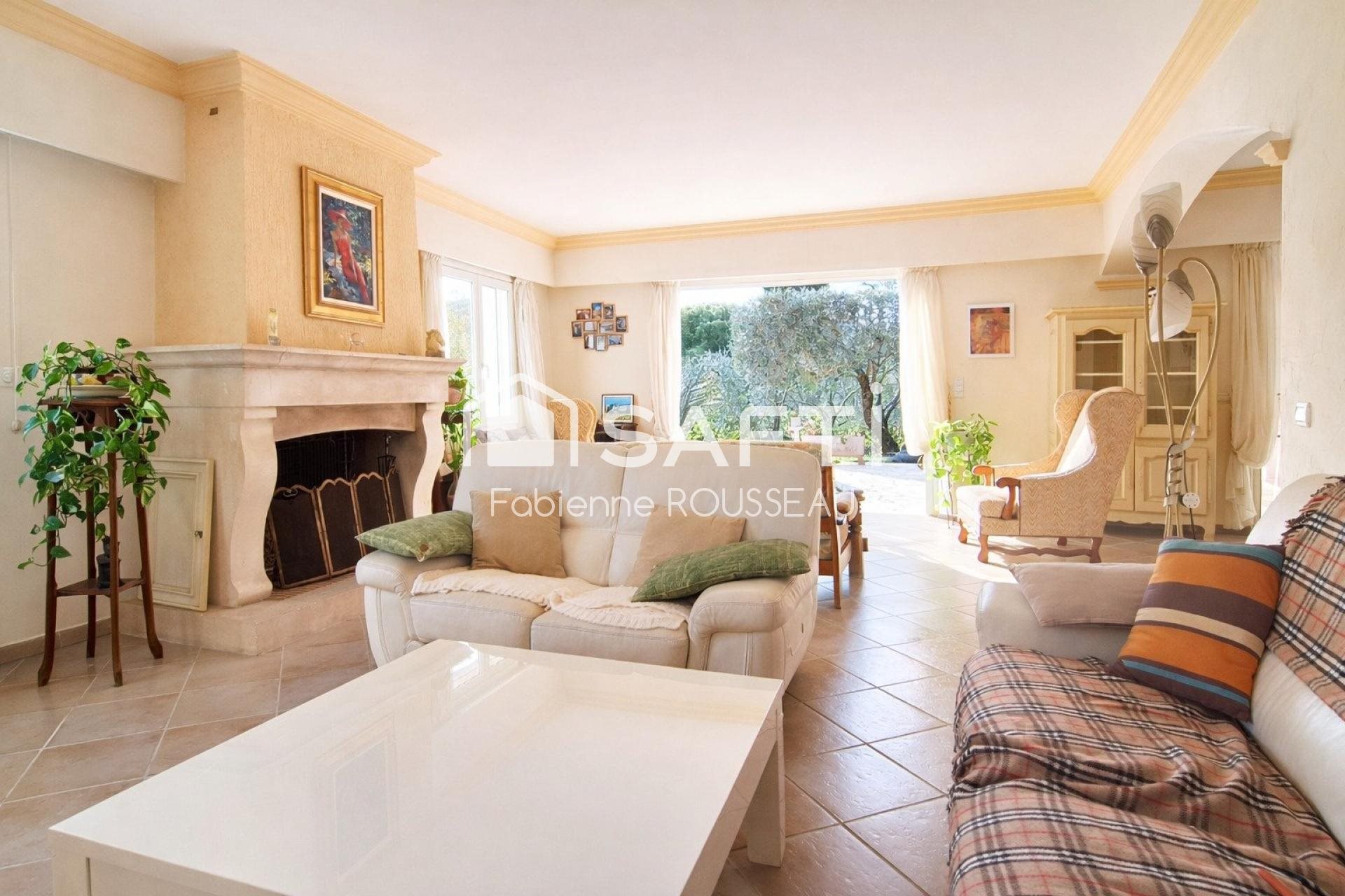 Maison à vendre, 174m², Pégomas