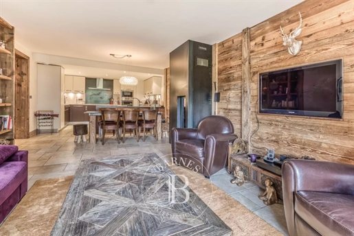 Barnes Chamonix - Appartement 71.5 m² - Superbe Vue Mont-Blanc - 2 Chambres - Balcon - Les Praz - Pr