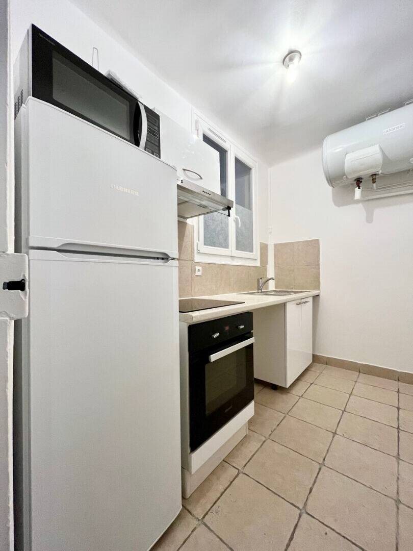 Appartement à louer, 45m², Paris 18ème