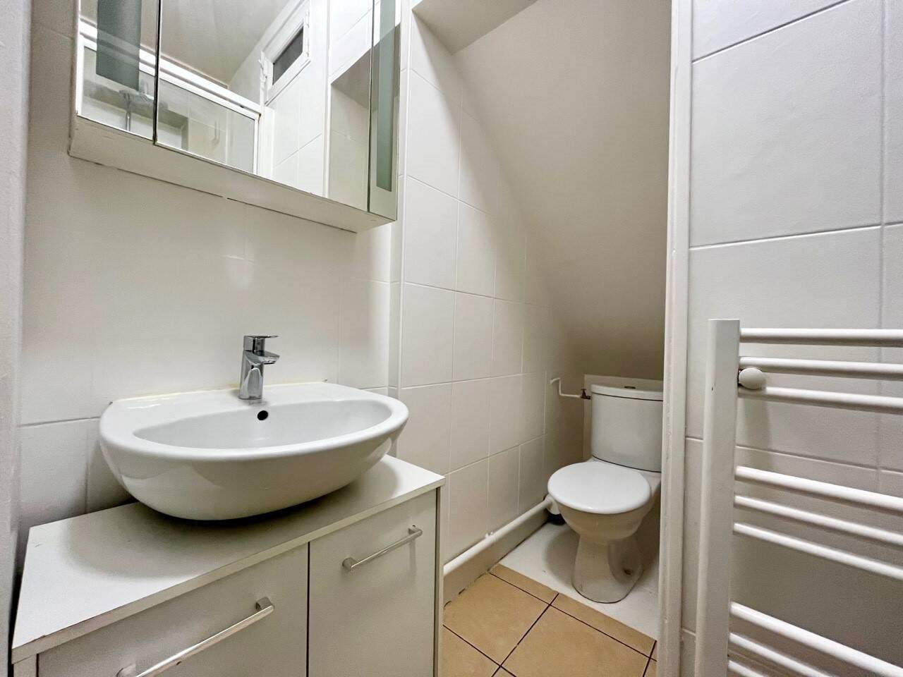 Appartement à louer, 45m², Paris 18ème