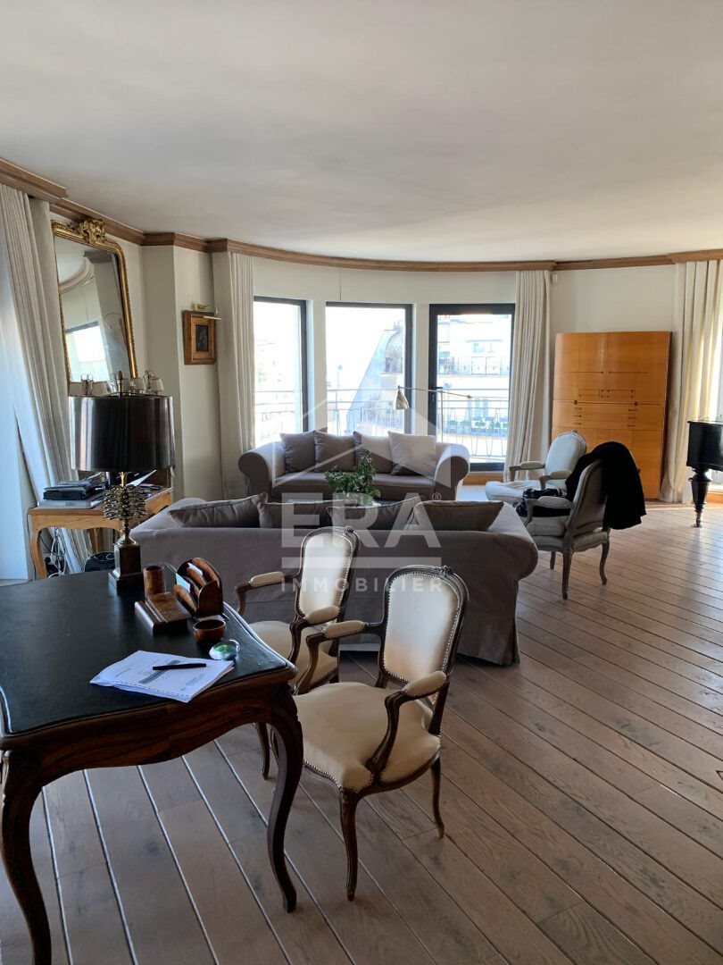 Appartement à louer, 153m², Paris 16ème